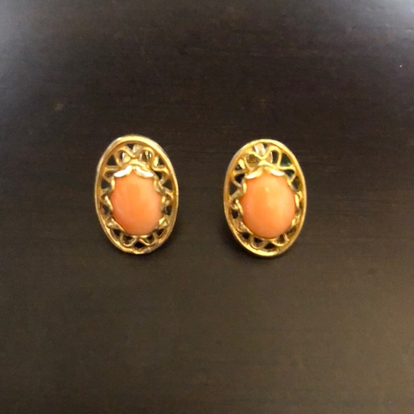 Vintage Small Gold and Pink Clip On Earrings - Picture 2 of 7